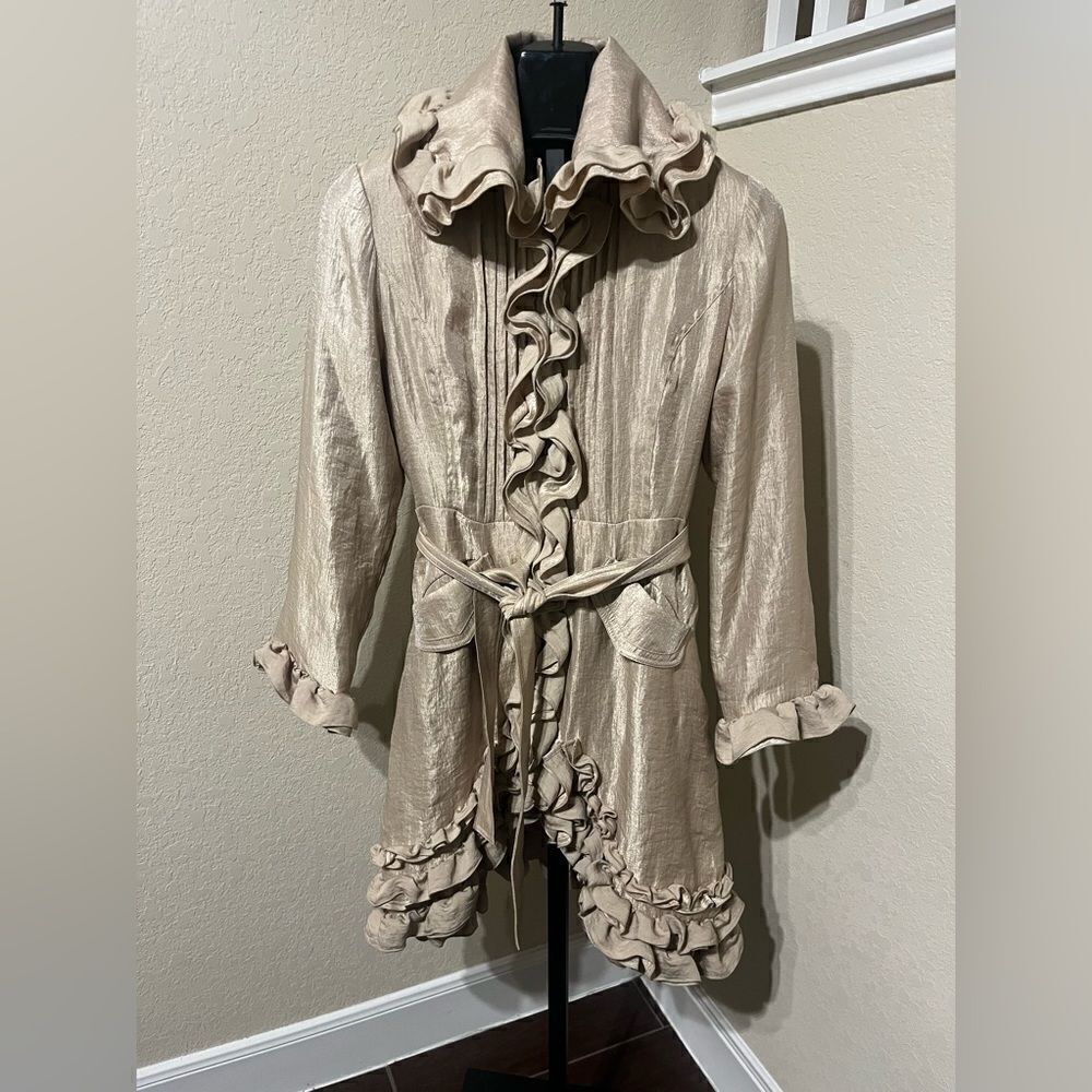 Samuel Dong shimmer champagne bubble ruffle hem coat/dress sz small - Picture 3 of 11